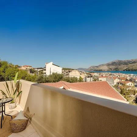 Fanis Elegant Great View &loft *